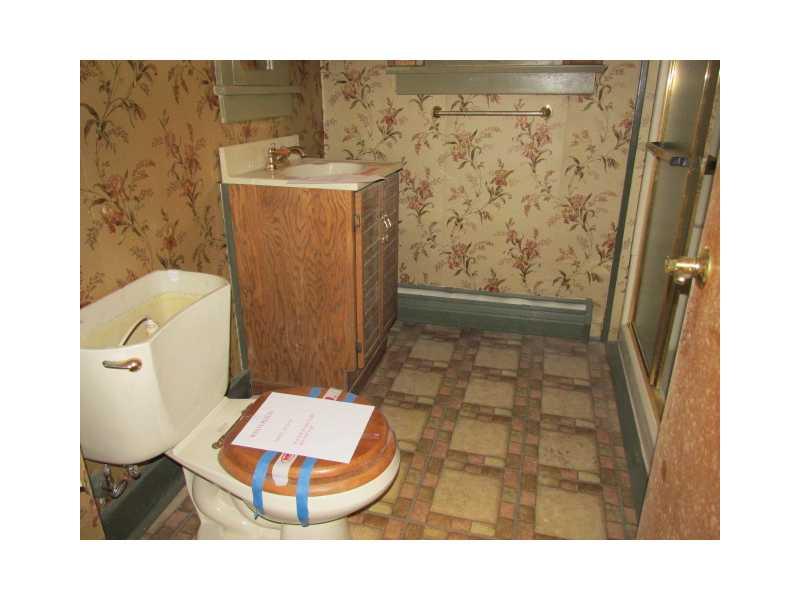 1465 Darlington Road Ligonier, PA 15658 - Photo 8 of 14 Full Bath.