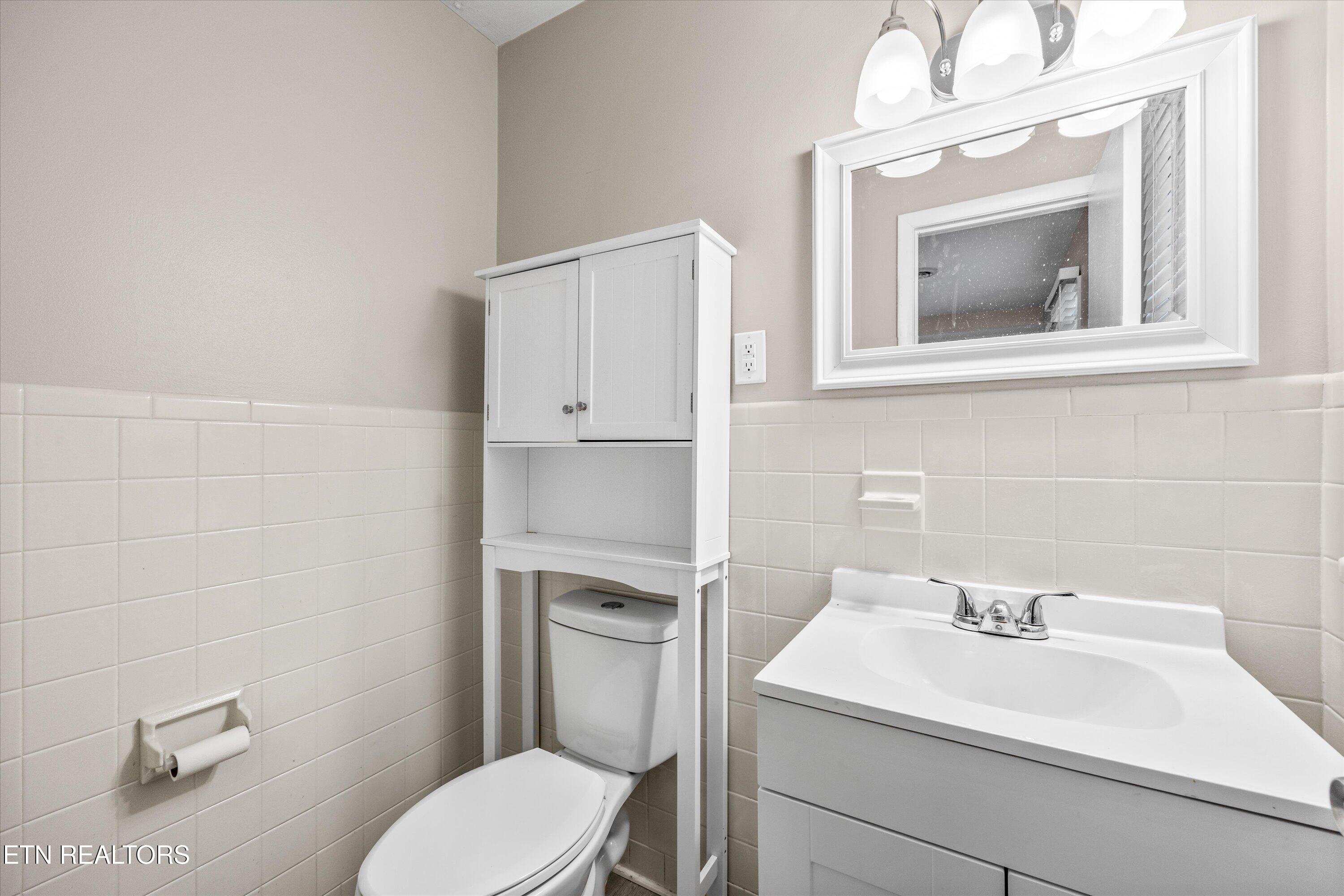 8114 Sharp Road Powell, TN 37849 - Photo 17 of 43 21-8114 Sharp Rd-14