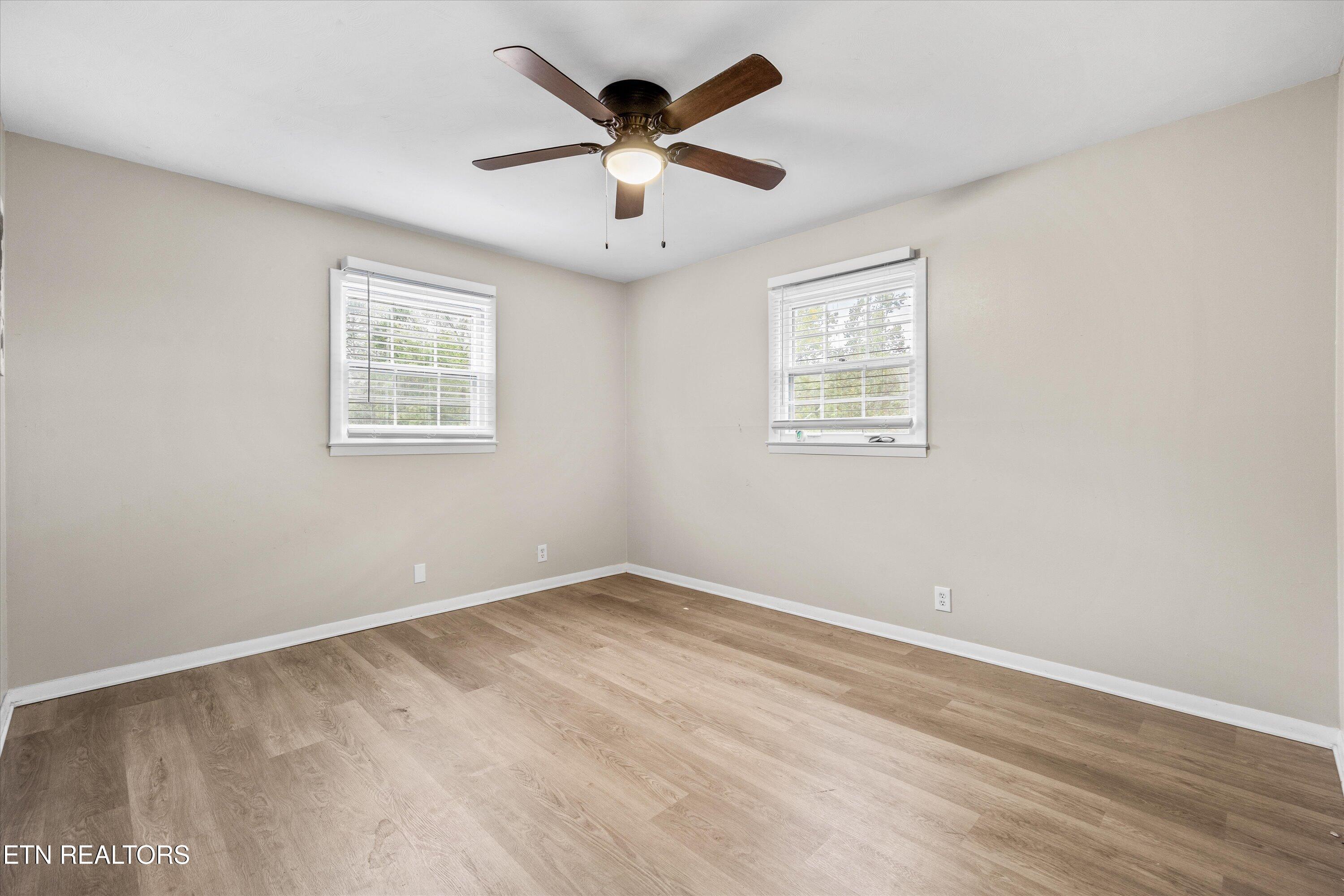 8114 Sharp Road Powell, TN 37849 - Photo 18 of 43 22-8114 Sharp Rd-15