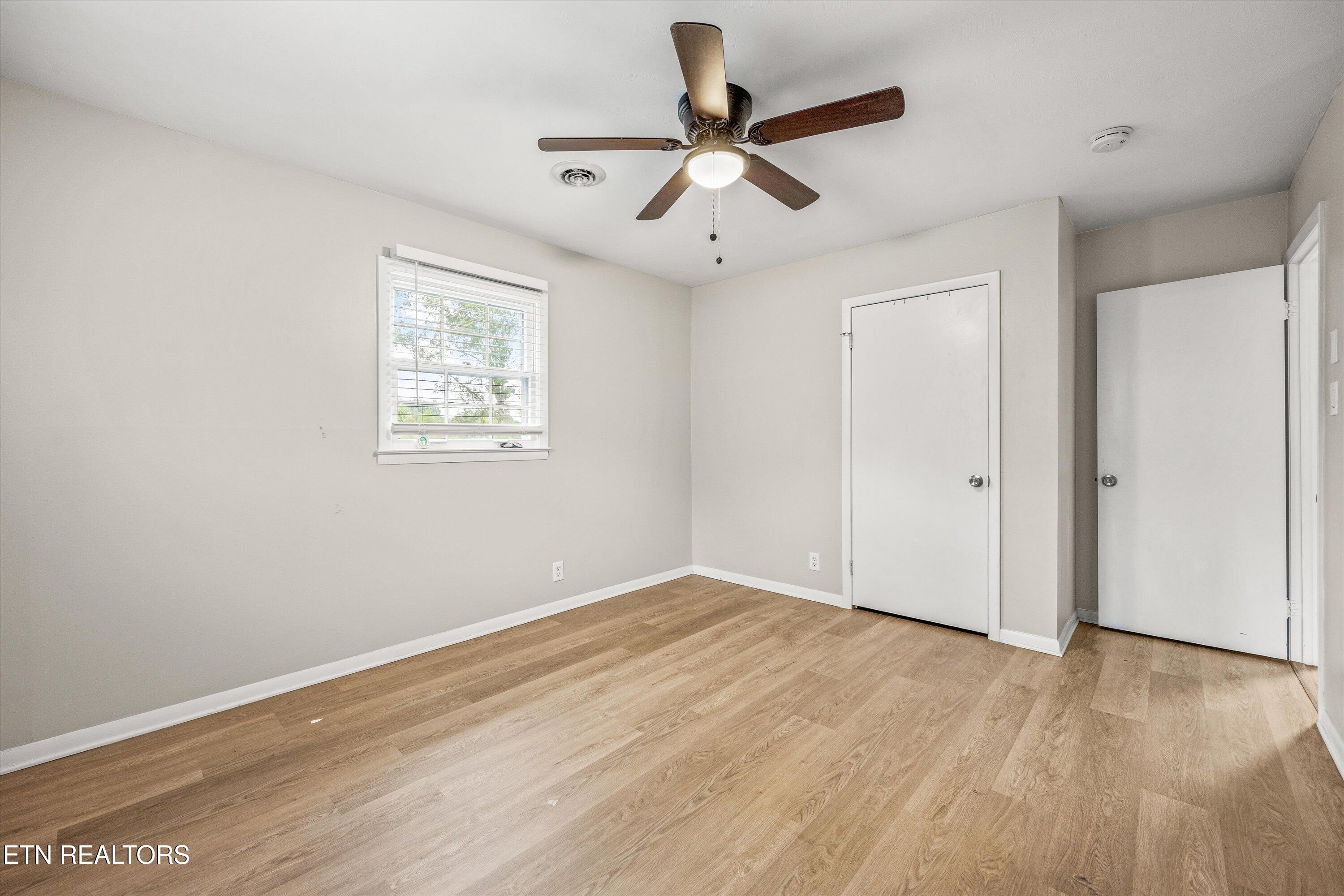 8114 Sharp Road Powell, TN 37849 - Photo 19 of 43 23-8114 Sharp Rd-16