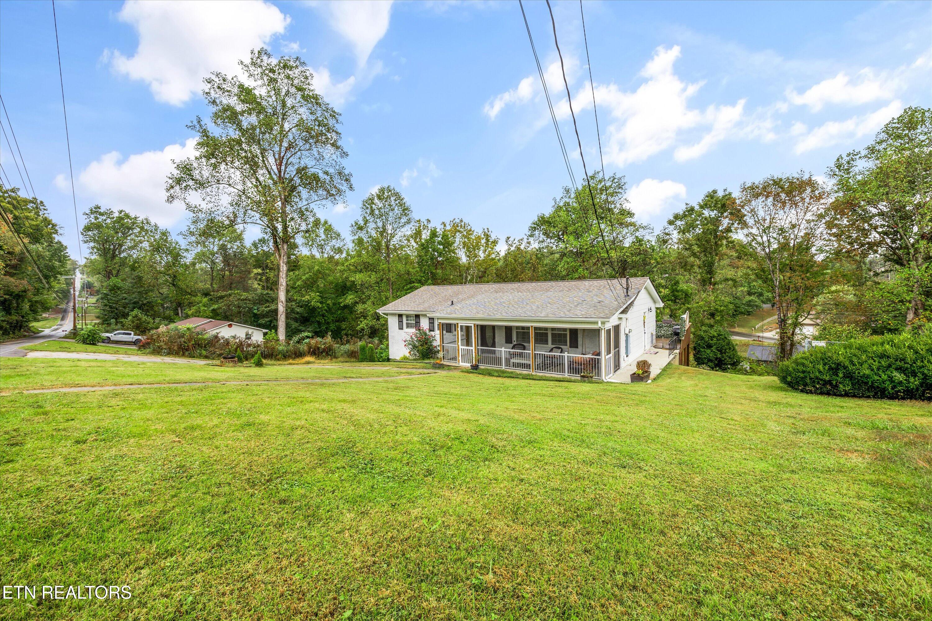 8114 Sharp Road Powell, TN 37849 - Photo 35 of 43 02-8114 Sharp Rd-32