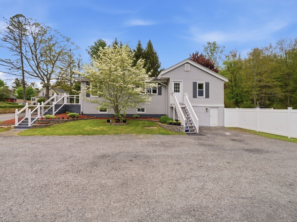84 City Depot Road Charlton, MA 01507 - Photo 4 of 35