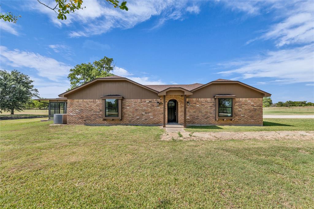 299 Aggie Way China Spring, TX 76633 - Photo 2 of 29 Gallery Image 2