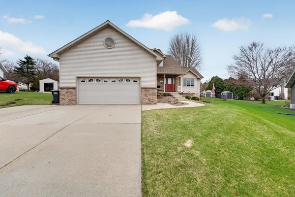$449,900 | 115 Tena Marie Circle, Lodi, WI 53555