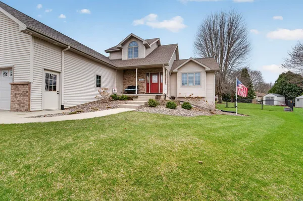 $449,900 | 115 Tena Marie Circle, Lodi, WI 53555
