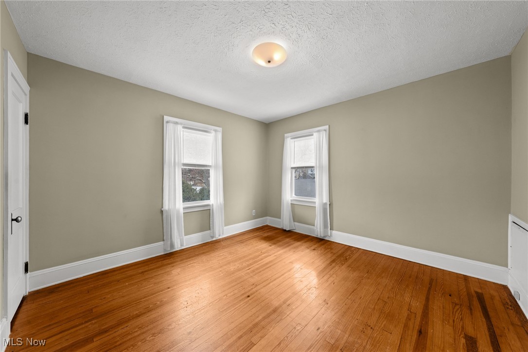 1437 Churchill Road Cleveland, OH 44124 - Photo 15 of 27