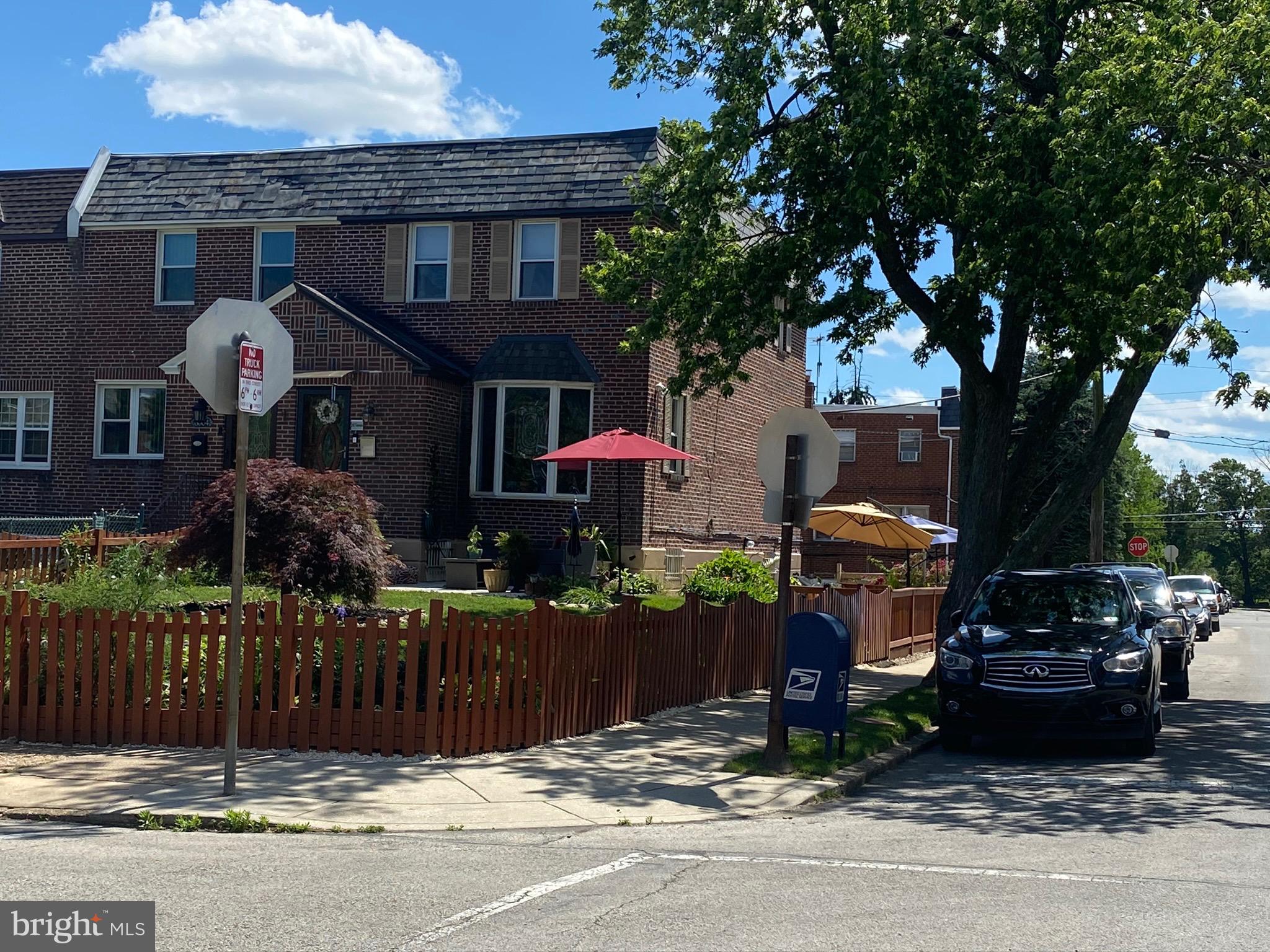 8566 Forrest Avenue Philadelphia, PA 19150 - Photo 4 of 15