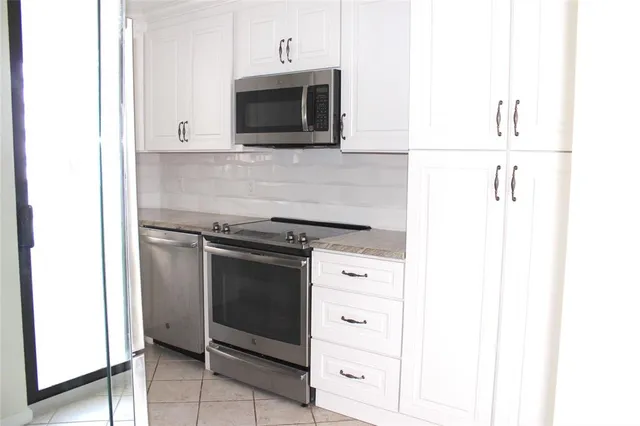 $2,750 | 1000 South Ocean Boulevard, Unit 5L, Pompano Beach, FL 33062