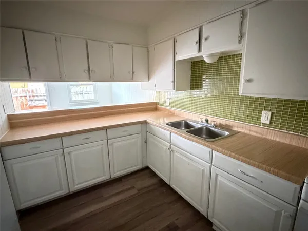 $1,400 | 1006 North Meadows Drive, Unit A OR C, Austin, TX 78758