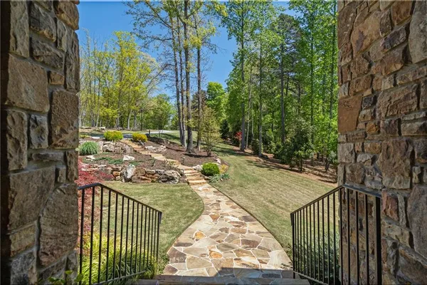 $3,500,000 | 16200 Henderson Road, Milton, GA 30004