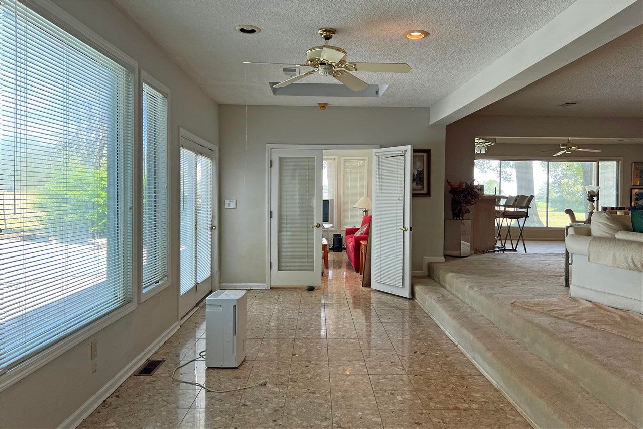 1810 Kummer Road Franklin, KY 42134 - Photo 7 of 48 Gallery Image 7