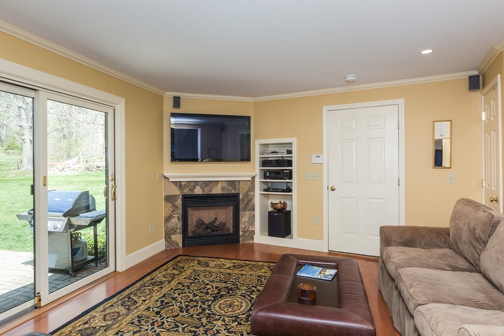 501 Mountain Road Wilbraham, MA 01095 - Photo 7 of 30 Gallery Image 7