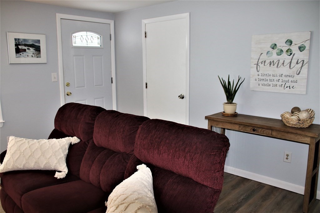 144 Partridgeville Road Templeton, MA 01468 - Photo 9 of 33 a living room with furniture and window