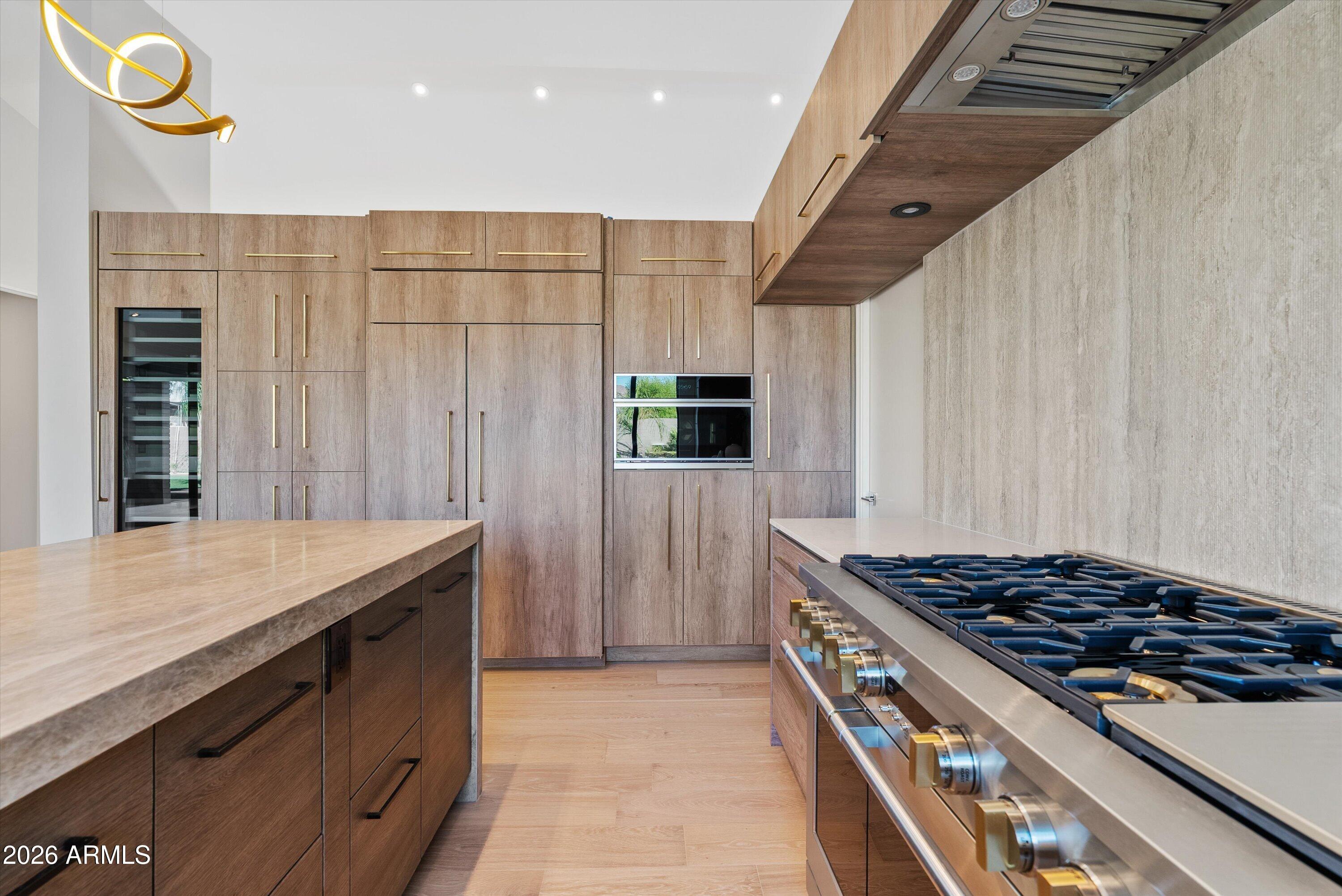 4610 East Flower Street Phoenix, AZ 85018 - Photo 9 of 41 Kitchen
