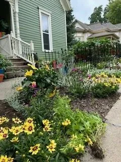 $358,900 | 402 North Leonard Street, Liberty, MO 64068