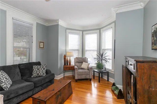 $358,900 | 402 North Leonard Street, Liberty, MO 64068