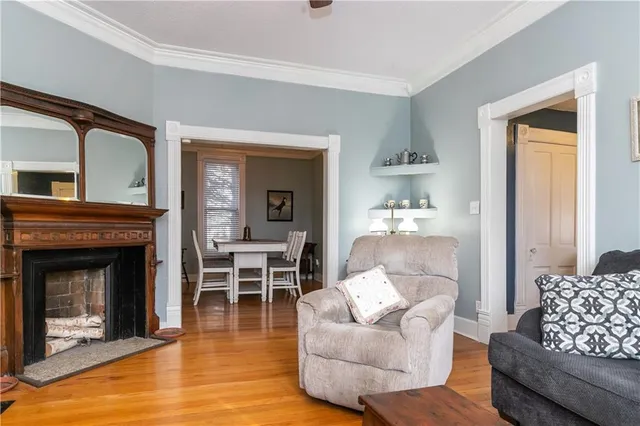 $358,900 | 402 North Leonard Street, Liberty, MO 64068