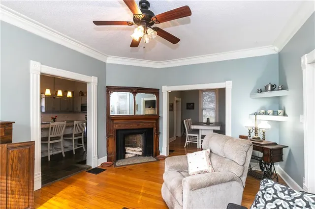 $358,900 | 402 North Leonard Street, Liberty, MO 64068