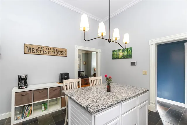 $358,900 | 402 North Leonard Street, Liberty, MO 64068