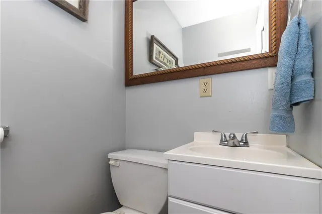 $358,900 | 402 North Leonard Street, Liberty, MO 64068