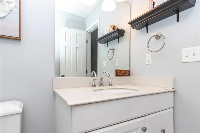 $358,900 | 402 North Leonard Street, Liberty, MO 64068