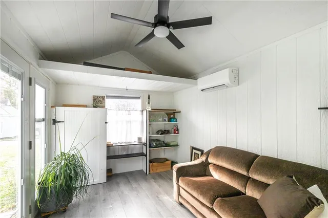 $358,900 | 402 North Leonard Street, Liberty, MO 64068