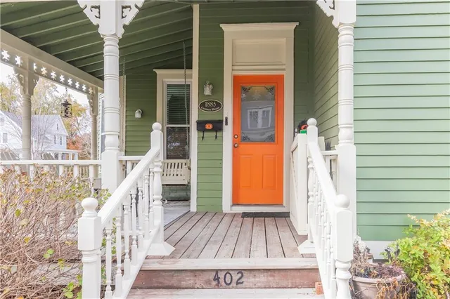 $358,900 | 402 North Leonard Street, Liberty, MO 64068