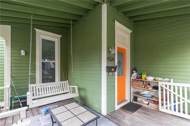 $358,900 | 402 North Leonard Street, Liberty, MO 64068