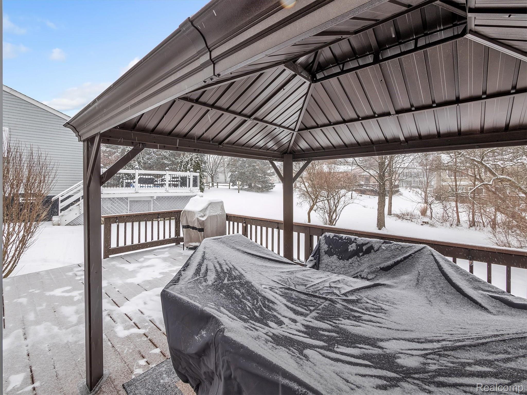 163 Whitney Drive Rochester, MI 48307 - Photo 39 of 42 38-163-Whitney-Dr- (37).jpg