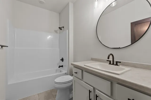 $459,000 | 3710 East Callalilly Lane, Appleton, WI 54913