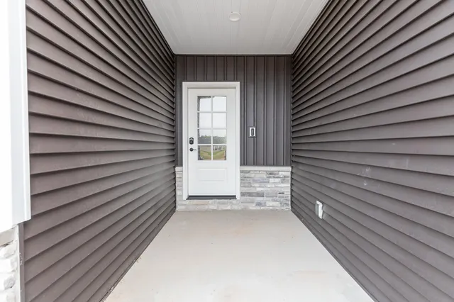 $459,000 | 3710 East Callalilly Lane, Appleton, WI 54913