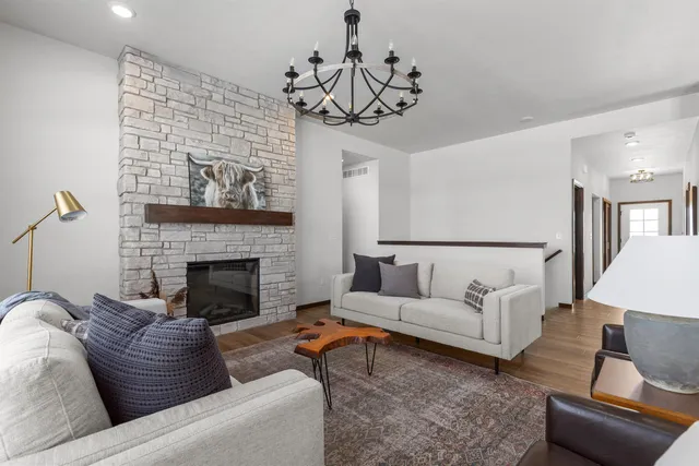 $459,000 | 3710 East Callalilly Lane, Appleton, WI 54913