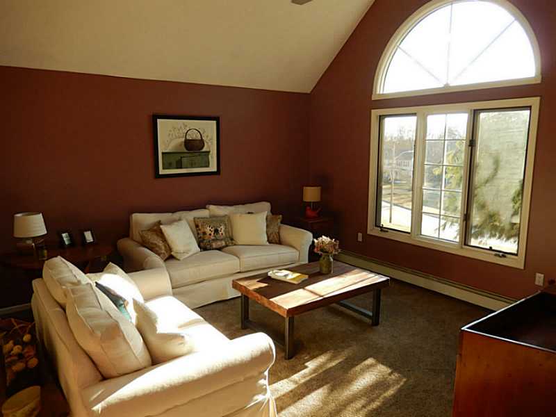 12 Southbury Road Cumberland, RI 02864 - Photo 6 of 15 Living Room.