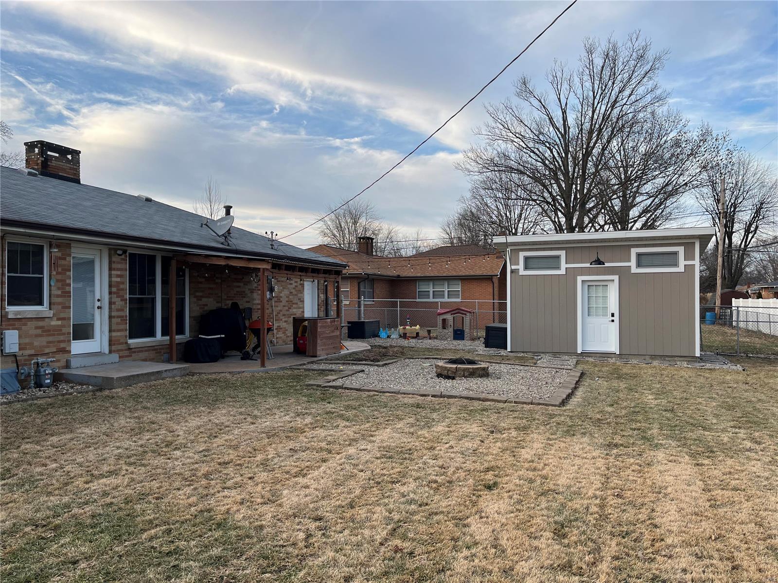 406 South Augusta Street O'Fallon, IL 62269 - Photo 2 of 2