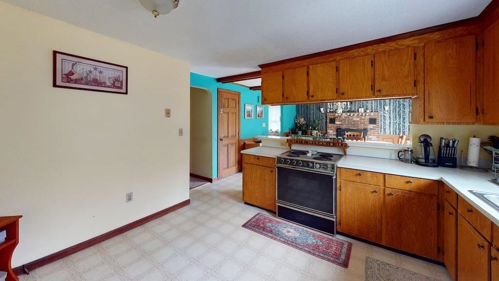 1862 Hooksett Road Hooksett, NH 03106 - Photo 16 of 49