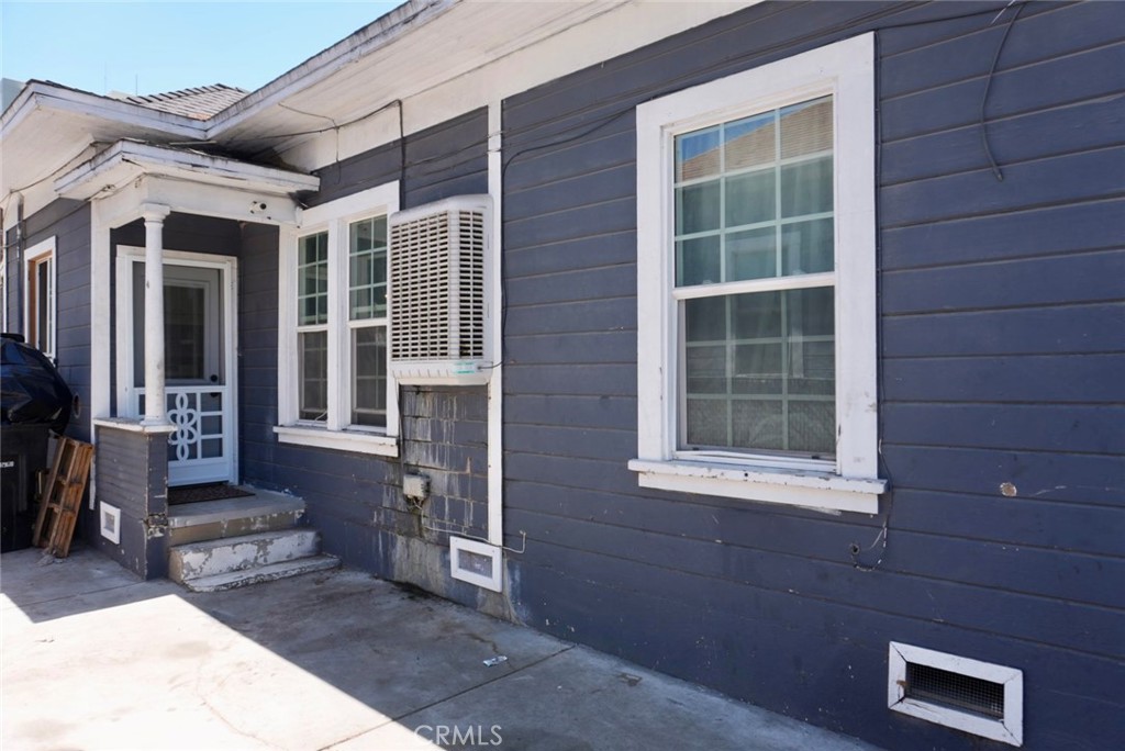 3934 Brockton Avenue Riverside, CA 92501 - Photo 21 of 27