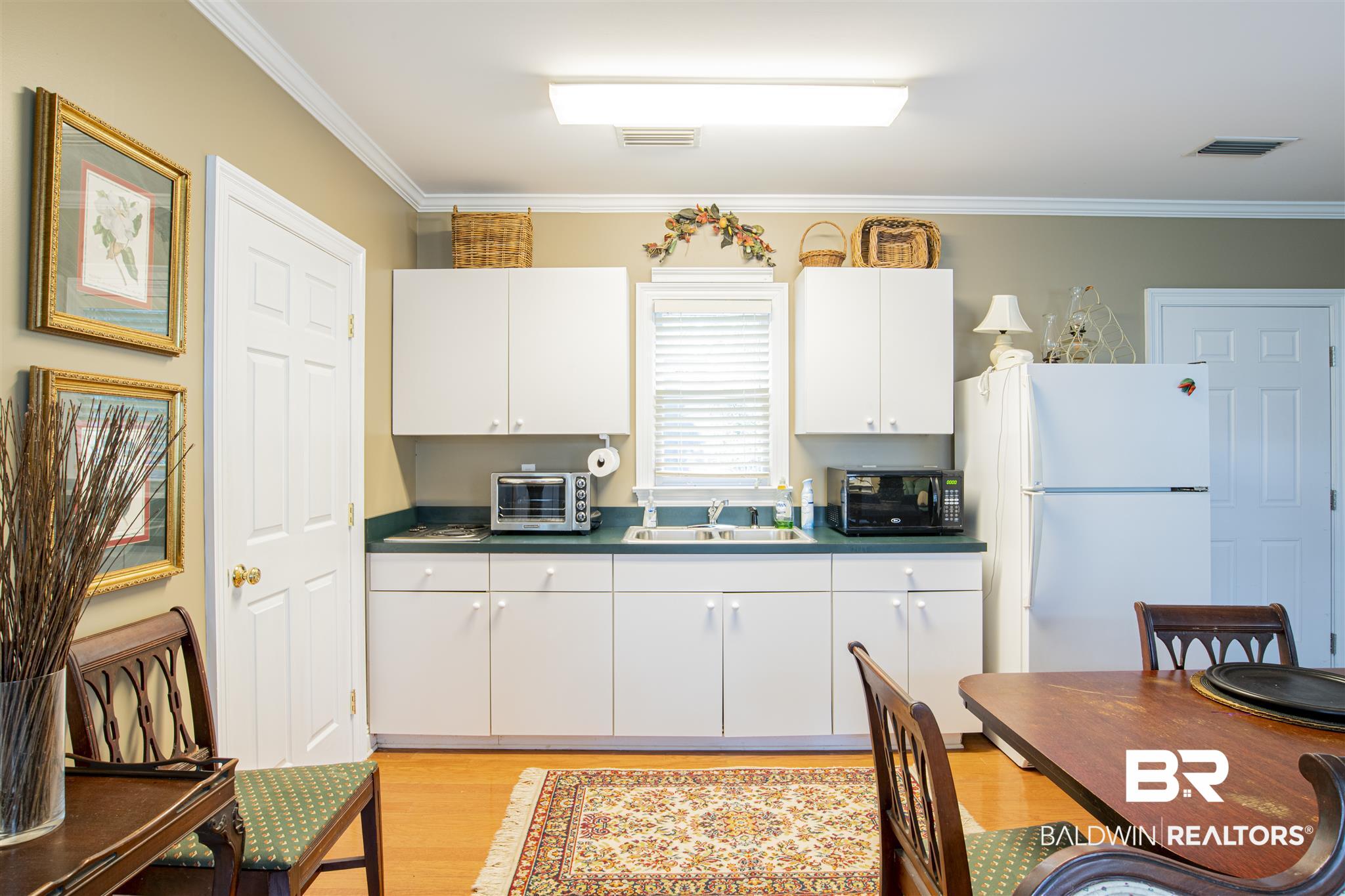 23751 2nd Street Fairhope, AL 36532 - Photo 45 of 50 Guest House Kitchen