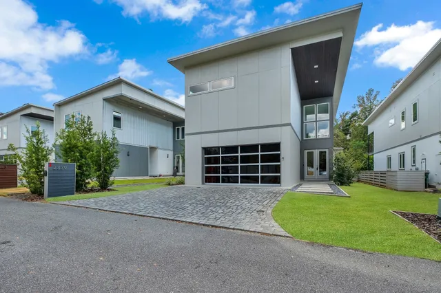 $600,000 | 2339 West Lake Hall Road, Tallahassee, FL 32309