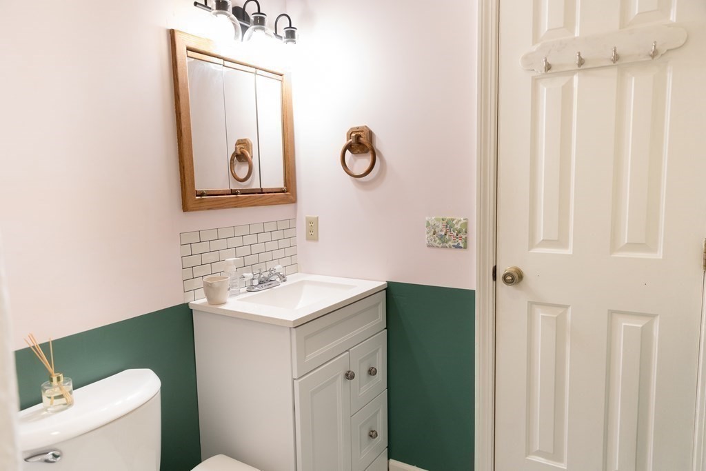 40 Ware Road, Unit 13 Belchertown, MA 01007 - Photo 17 of 33 Gallery Image 17