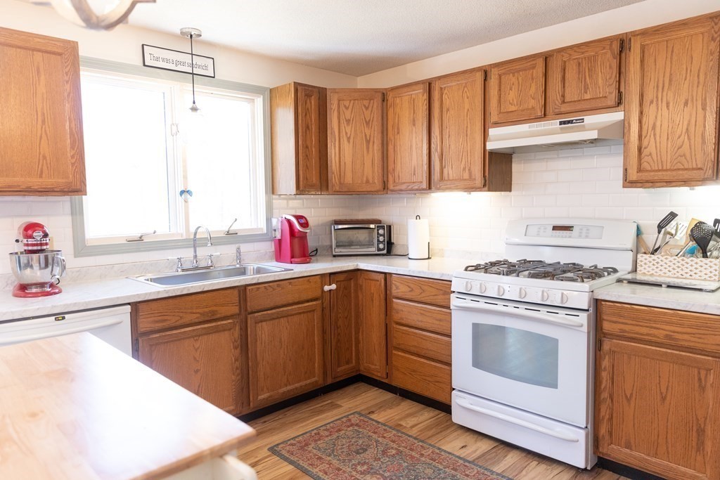 40 Ware Road, Unit 13 Belchertown, MA 01007 - Photo 9 of 33 Gallery Image 9