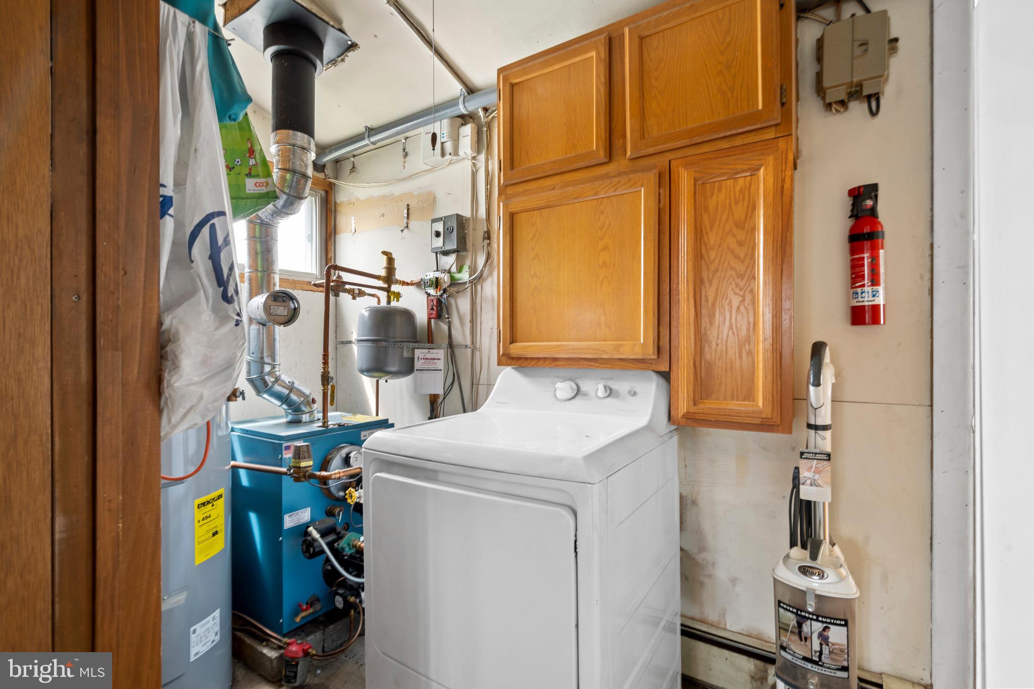 7 Misty Pine Road Levittown, PA 19056 - Photo 16 of 36 Laundry /Utility room