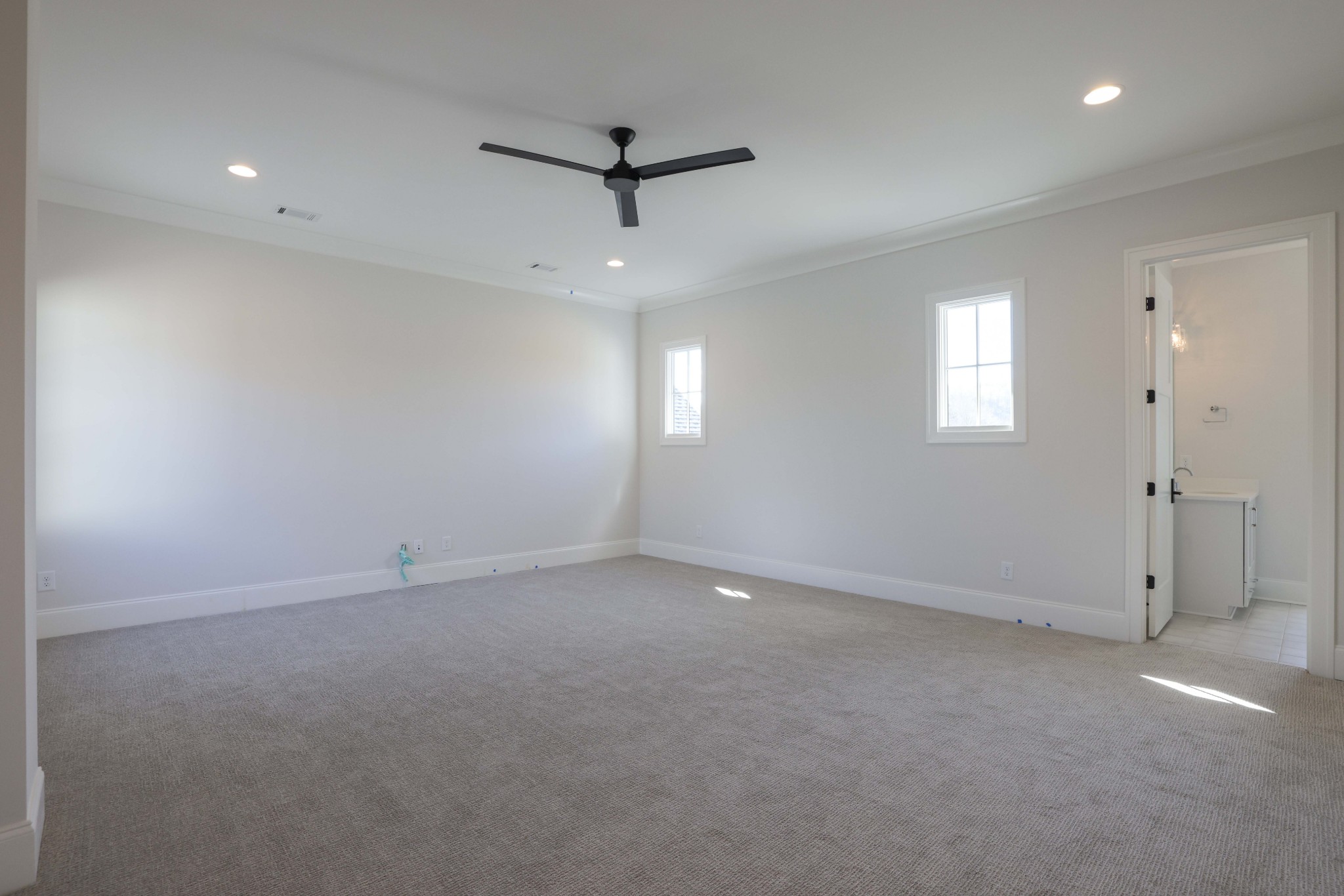 657 Jackson Falls Drive Nashville, TN 37221 - Photo 42 of 63 an empty room with a ceiling fan and window