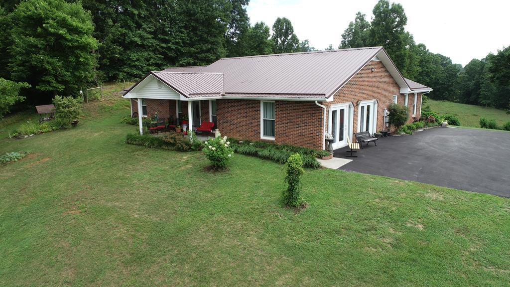 20363 Haskell Station Road Bristol, VA 24202 - Photo 1 of 56 75170_0