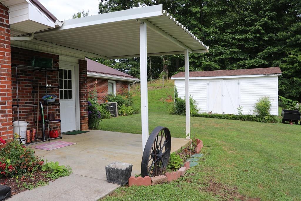 20363 Haskell Station Road Bristol, VA 24202 - Photo 39 of 56 75170_38