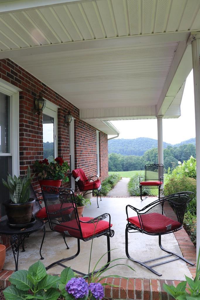 20363 Haskell Station Road Bristol, VA 24202 - Photo 4 of 56 75170_3