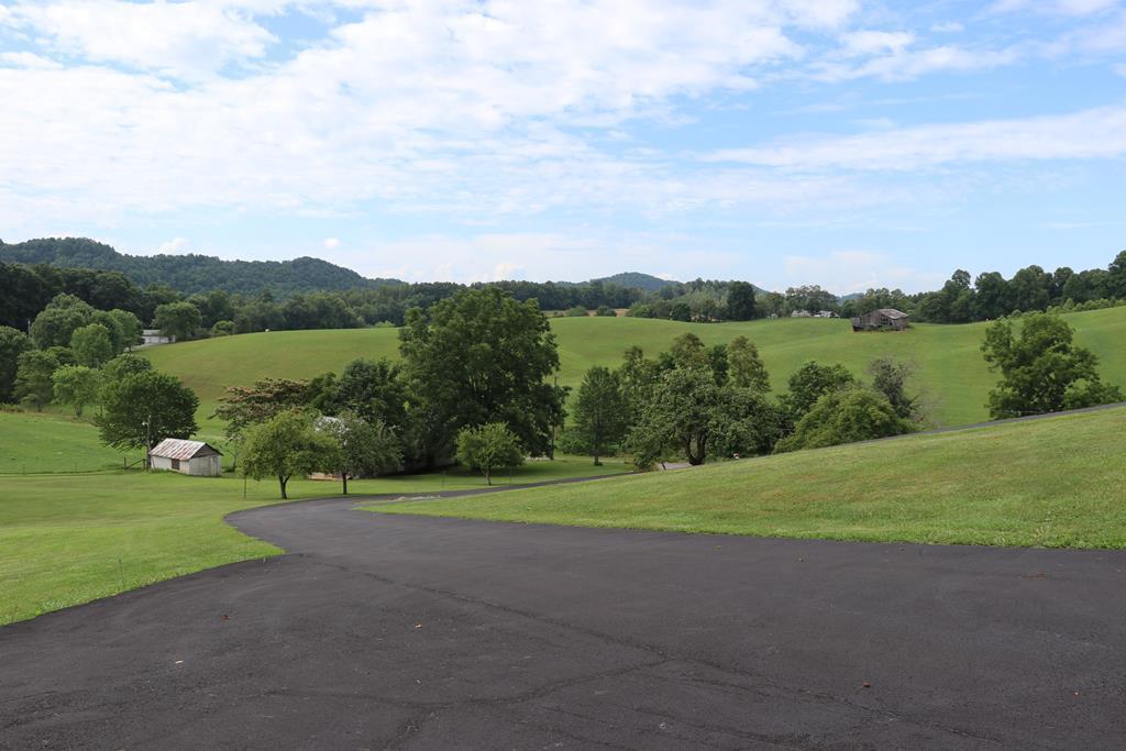 20363 Haskell Station Road Bristol, VA 24202 - Photo 43 of 56 75170_42
