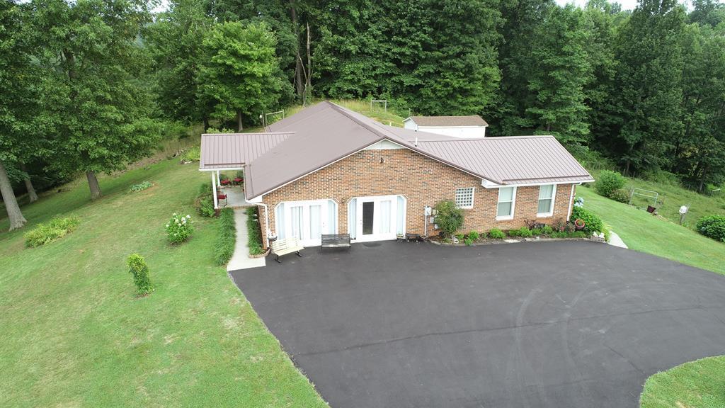 20363 Haskell Station Road Bristol, VA 24202 - Photo 48 of 56 75170_47