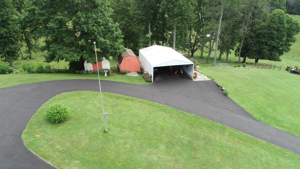 20363 Haskell Station Road Bristol, VA 24202 - Photo 49 of 56 75170_48