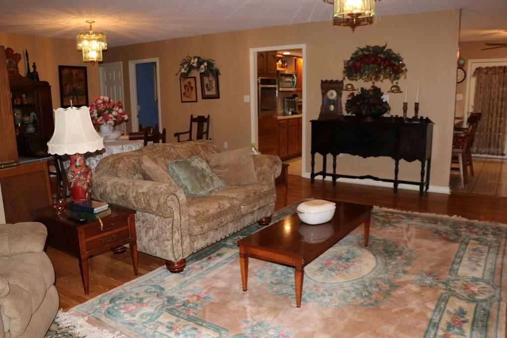 20363 Haskell Station Road Bristol, VA 24202 - Photo 6 of 56 75170_5