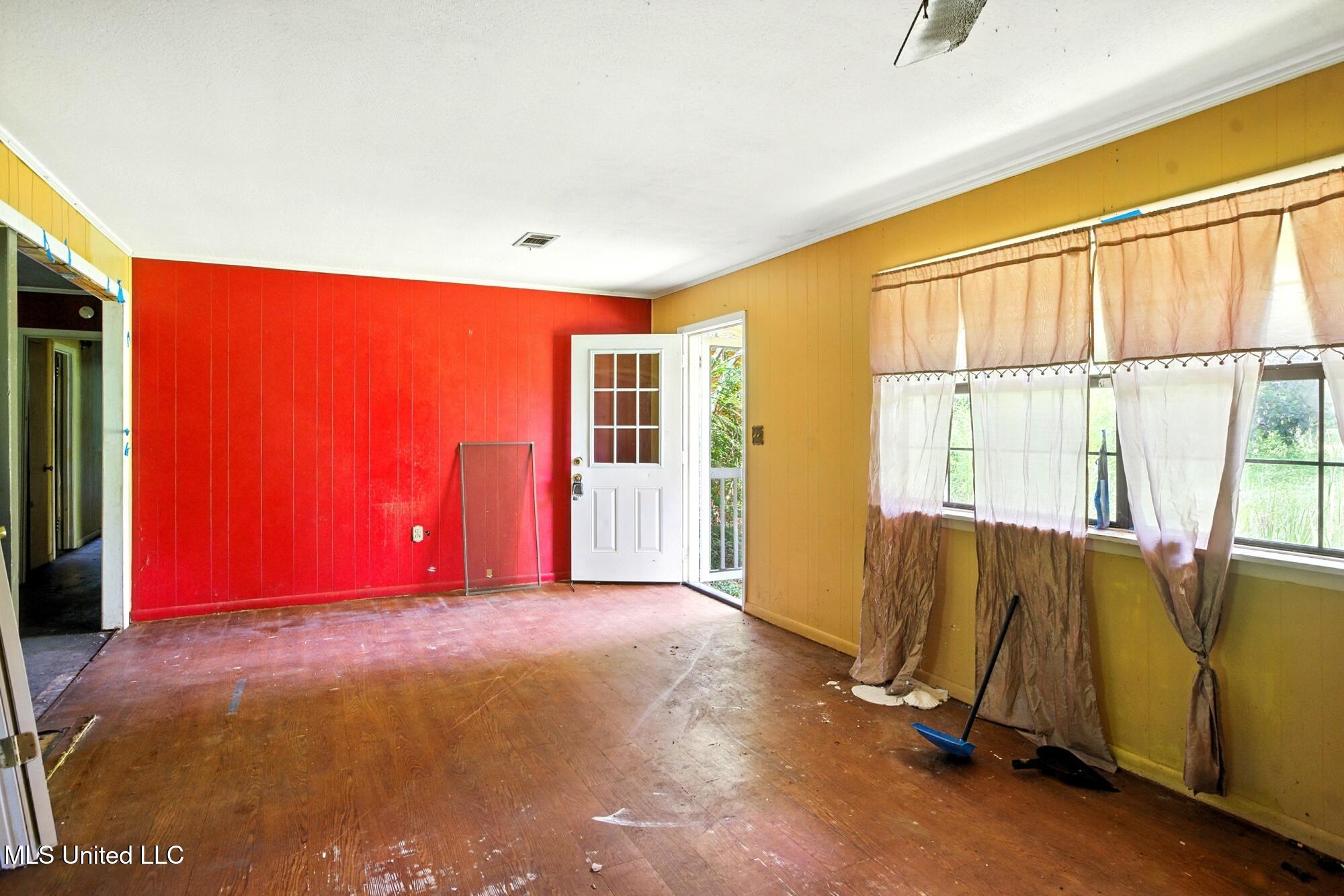 807 River Road Hattiesburg, MS 39401 - Photo 5 of 34 dsc09116